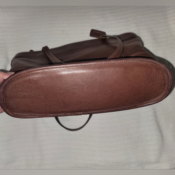 Vintage Coach Tribeca Mohogany Leather Tote Bag - Picture 5 of 16
